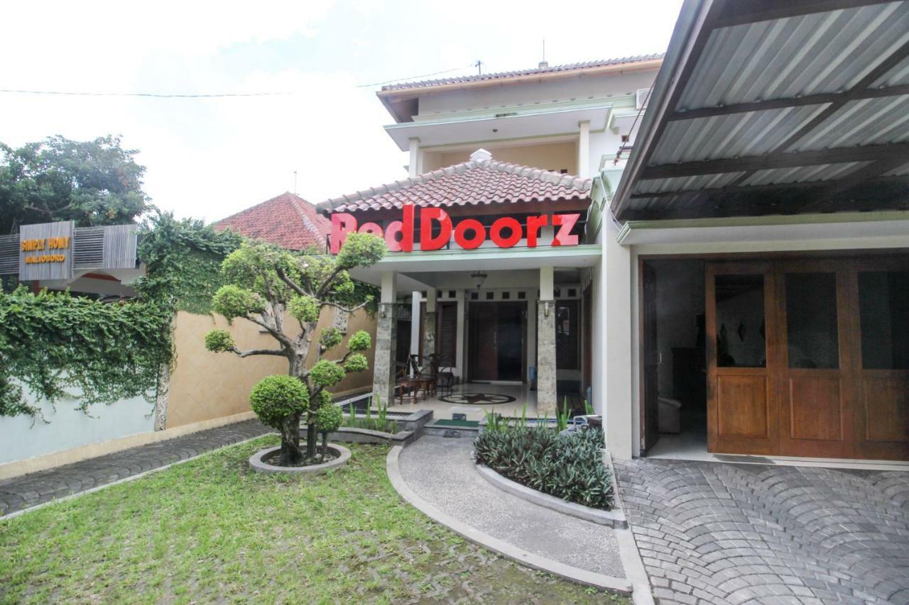 Hotel Reddoorz Plus @ Tegal Panggung Jogyakarta Zewnętrze zdjęcie