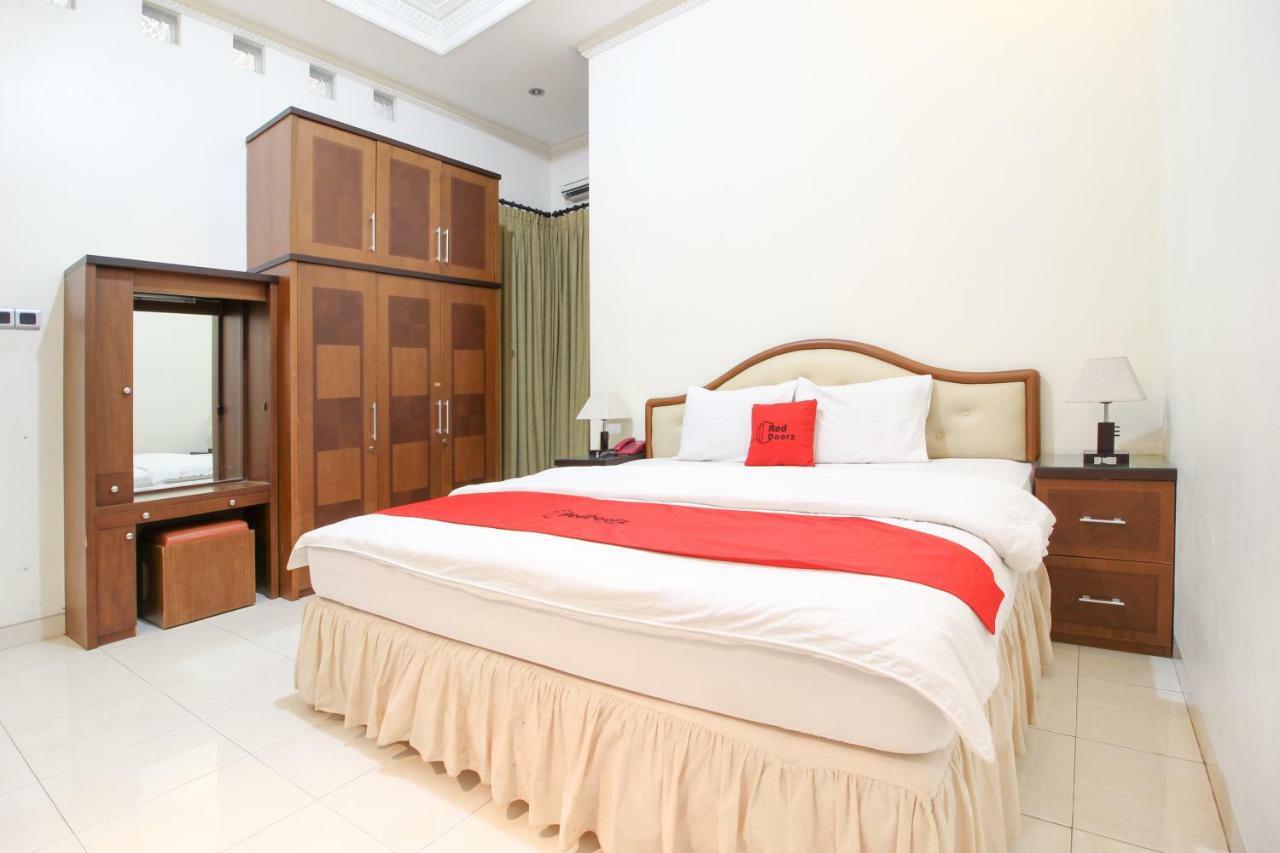 Hotel Reddoorz Plus @ Tegal Panggung Jogyakarta Zewnętrze zdjęcie